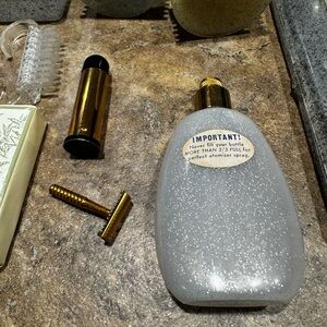 Vintage travel toiletries set with Quilted Bag - 1950’s